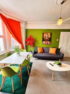 Best Offer Spacious and Chic 2 Bed Apartment - Plymouth - 1
