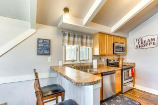 Dock, Boat Slip and View Lakefront Tan-Tar-A Home! - Osage Beach - 3