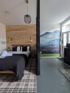 Cwmcarn Hotel & Bunkhouse - Cwmcarn - 8