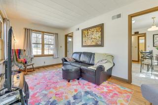 Walk to Iowa State University Pet-Friendly Apt! - Ames - 7