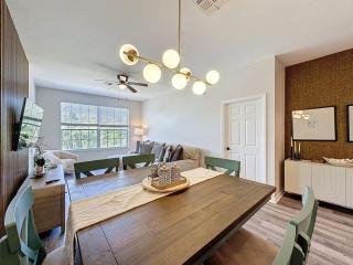 Beautiful Three bed condo, Minutes from Disney condo - 6