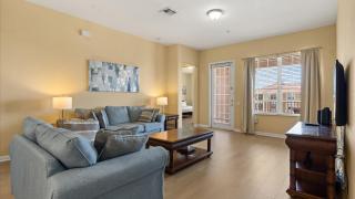 Walk to Epic Universe and OCCC from this Condo - Orlando - 2
