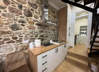 Laura s Luxury Loft - Mitilene - 6