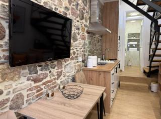 Laura s Luxury Loft - Mitilene - 5