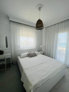 Golden Beach Seafront Apartment - Nea Moudania - 2