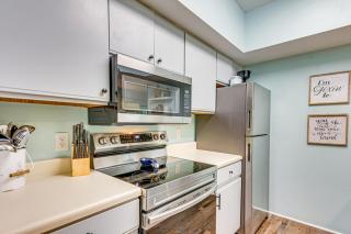 7 Mi to The Wharf Gem with Beach Access - 2