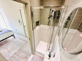 The Gray House - NO 76 - Boutique Stay Experience - 5