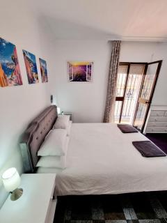Newly Decorated Next To The Sea - La Línea de la Concepción - 3