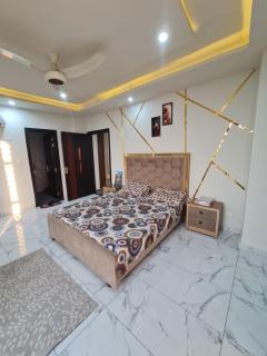 Two BHK Luxe in Islamabad - Rawalpindi - 5