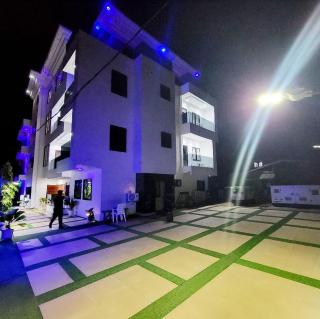 Bash Luxury Smart Apartments - Freetown - 6