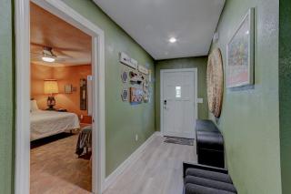 Happy Palette Home Close to downtown Fenced yard - Sanford - 8