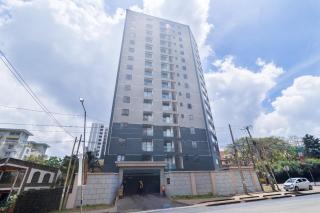 Cozy 1BR Condo Kilimani Nairobi with city views - Nairobi - 8