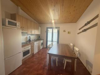 APARTAMENTOS RioMonte 4 - - 3