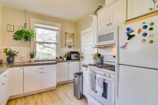 Vintage Bungalow with Porch in Sellwood - Portland - 8