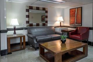 Red Roof Inn Charlotte - University - Charlotte - 4