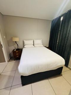 Scenic Sea View 2 Sleeper - Durban - 8
