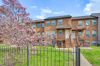 Townhome 1 Mi to Colt Park and Industrial District! - Hartford - 8