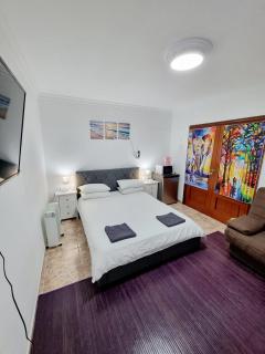 Large Modern Double Room - La Línea de la Concepción - 0