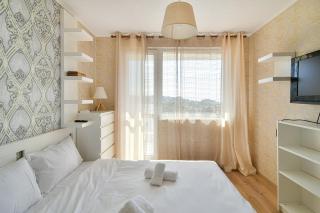 Varna Viewpoint-2BR free parking - 7