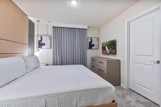 Brand NEW 10Bdrms7Bath Luxury - 1