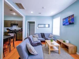 Cozy Jersey City Retreat - 3BR Apartment near NYC - Jersey City - 0