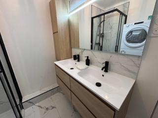 Grande maison centre ville - 5CH - 14 Pers - 9