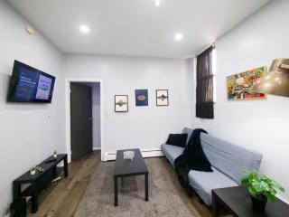 Chic 1BR Apartment with Easy Access to NYC - Jersey City - 5