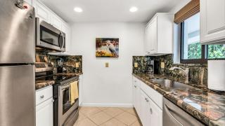 Chic Seaside Condo in Juno Steps onto the Beach - Juno Beach - 8