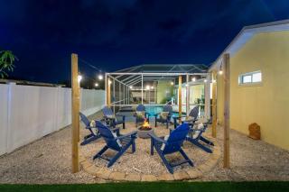 Sleeps 16 Heated Pool Hot Tub Fire Pit Putt Putt - Bradenton - 8