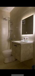 شقه غرفه وصاله هادئه وبخصوصيه تامه - Riad - 1