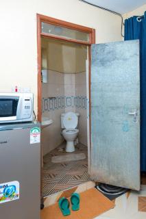 studio at roybahn heights TRM gate H - Nairobi - 9