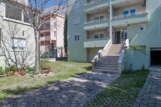 Ruža&Nikolina "2" apartmani - Baška Voda - Baška Voda - 1