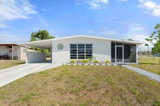 Nestled in North Port - North Port - 0