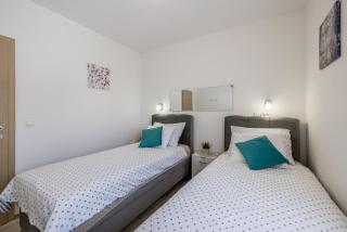 Apart sa Terasom 250m od Plaže,Parking,Wi Fi,Roštilj - Trogir - 1