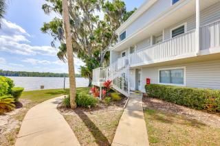 Private Balcony with Water Views Welaka Condo! - Welaka - 9