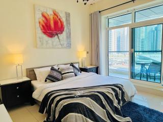 Stylish 1BHK in Marina Steps to Metro & Marina Walk - 6