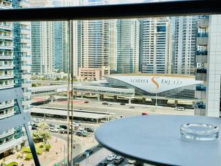 Stylish 1BHK in Marina Steps to Metro & Marina Walk - 5