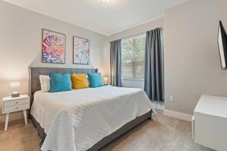 Amazing 4 Bedrooms Next to DisneyPrivate Pool - Orlando - 9