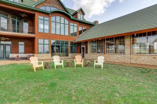 Mtn-View Shirley Pool House Pets Welcome! - Fairfield Bay - 9