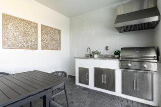 Brand NEW 10Bedrooms At Windsor Island - 2