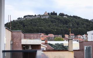 Central Rooftop Apartment - Trebinje - 8