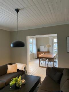 Centrally located 8-room detached house - Haugesund - 0