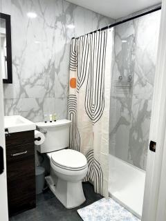 New 2BDR 2BATHS 1 Park Spot APT Super Close to NYC - Lodi - 8