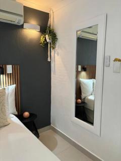 A tropical escape, newly renovated coastal apartment - Ballito - 7