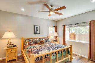 Hot Tub and Outdoor Living Relaxing Show Low Cabin - Show Low - 2