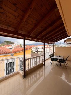 Old Town Beauty - Kalamata - 4