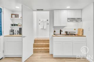 Midtown Gem with Secret Speakeasy - Sacramento - 5
