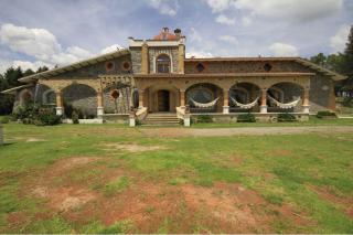 Hermosa casa colonial en Villa Victoria - - 0