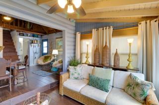 Fish On-Site Okeechobee Cabin with Pool Access - Okeechobee - 4