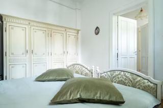 Authentic Interbelic Villa in the city center - Bucharest - 8